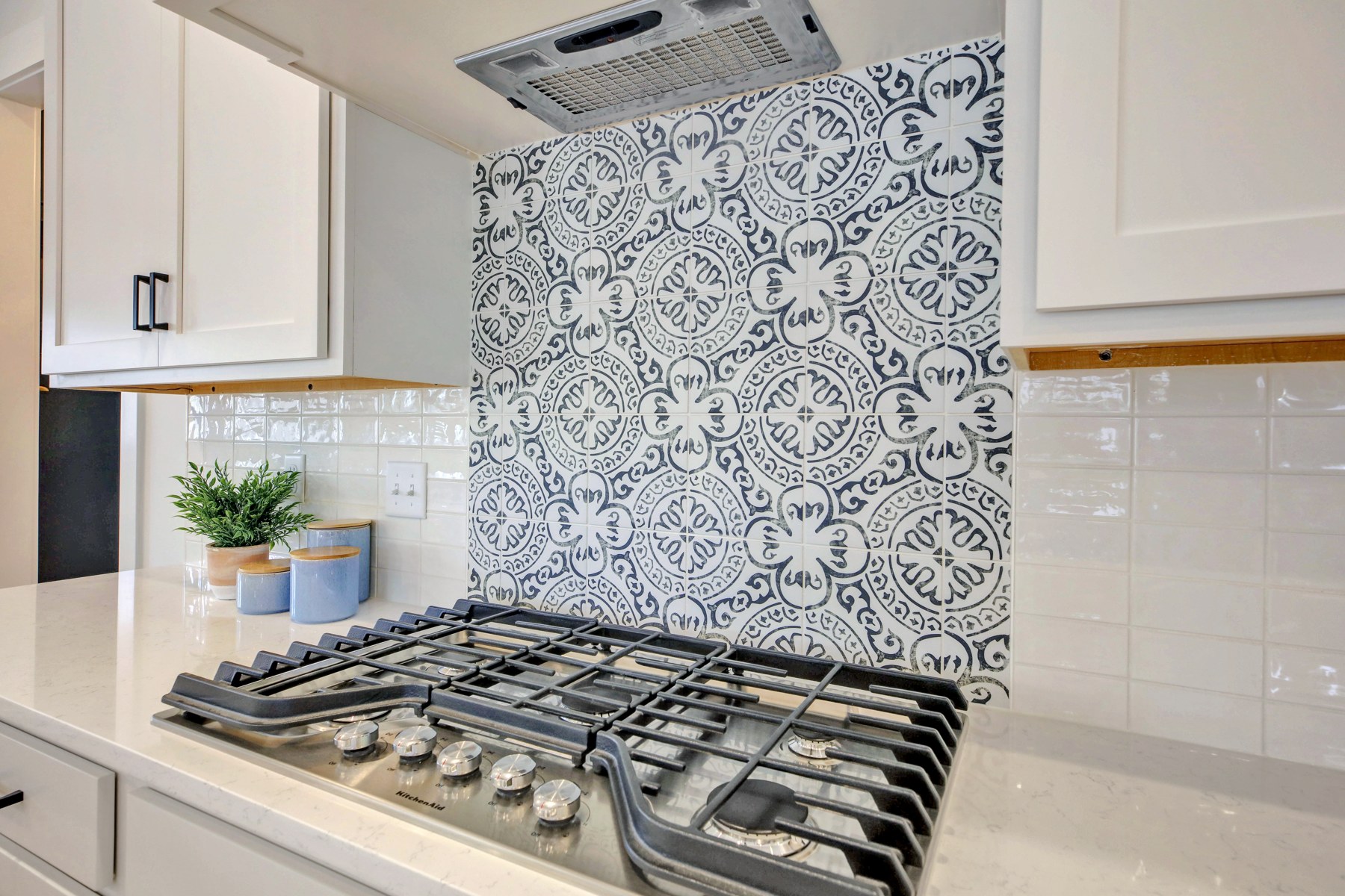 16 Kitchen