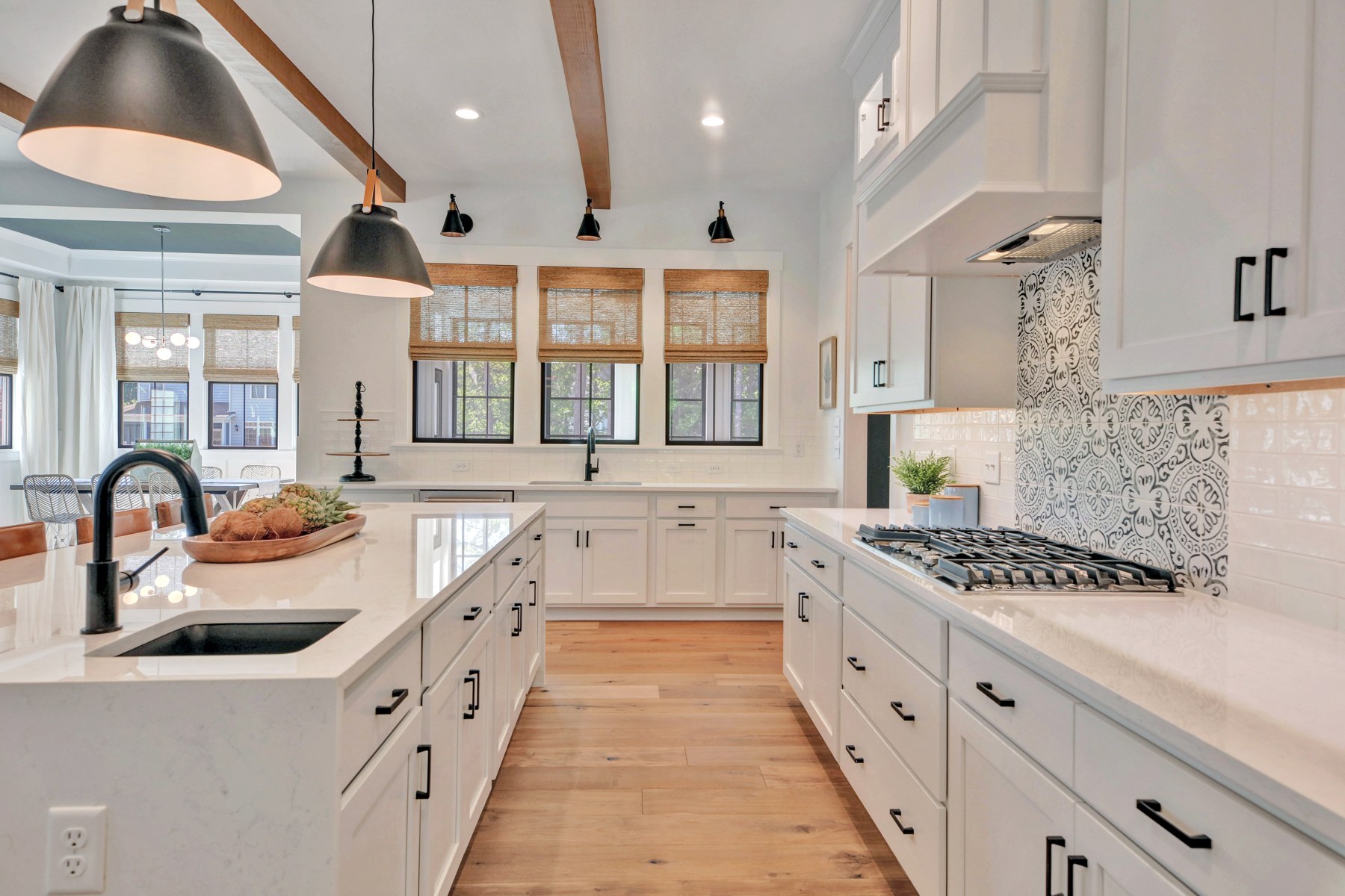 15 Kitchen