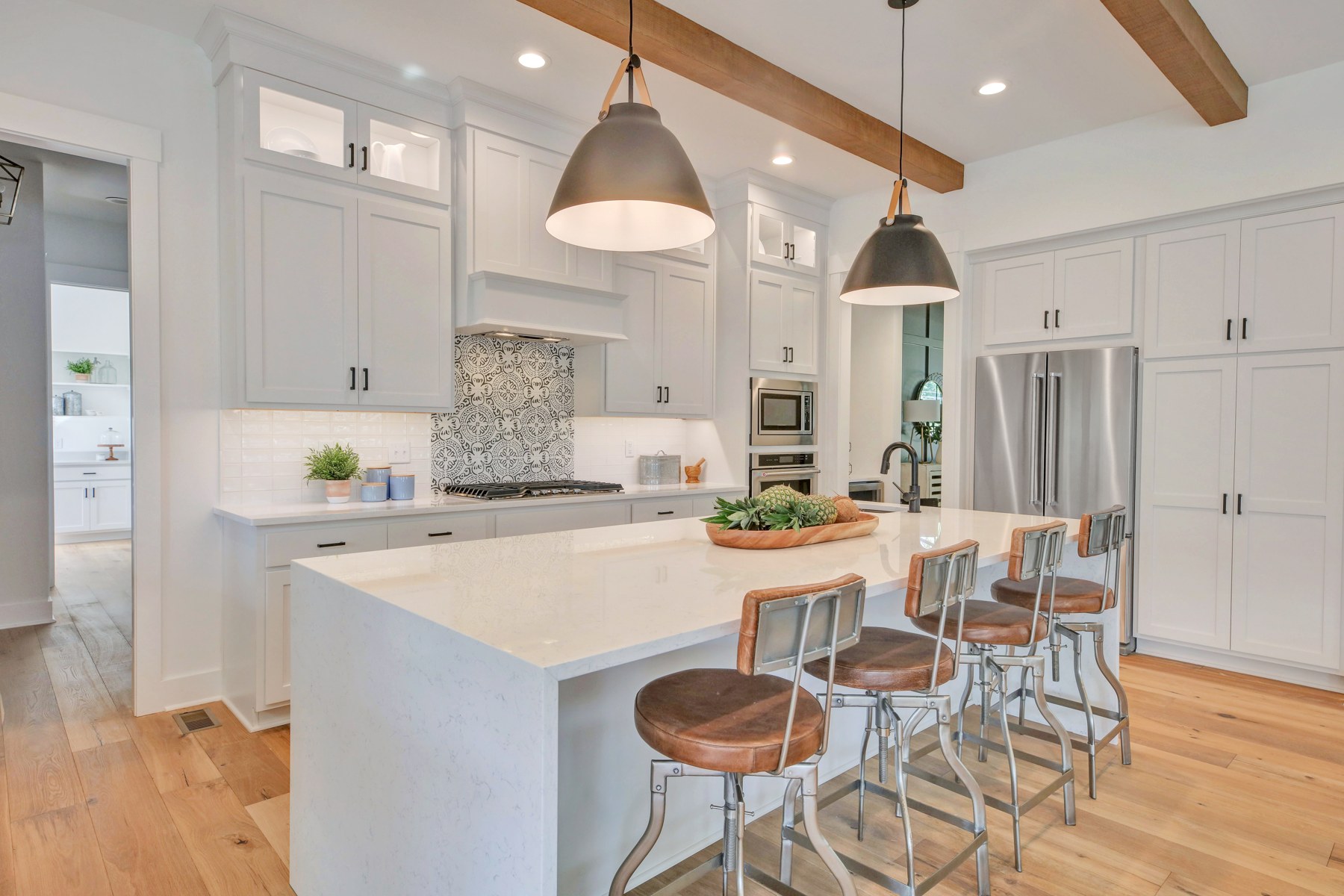 19 Kitchen