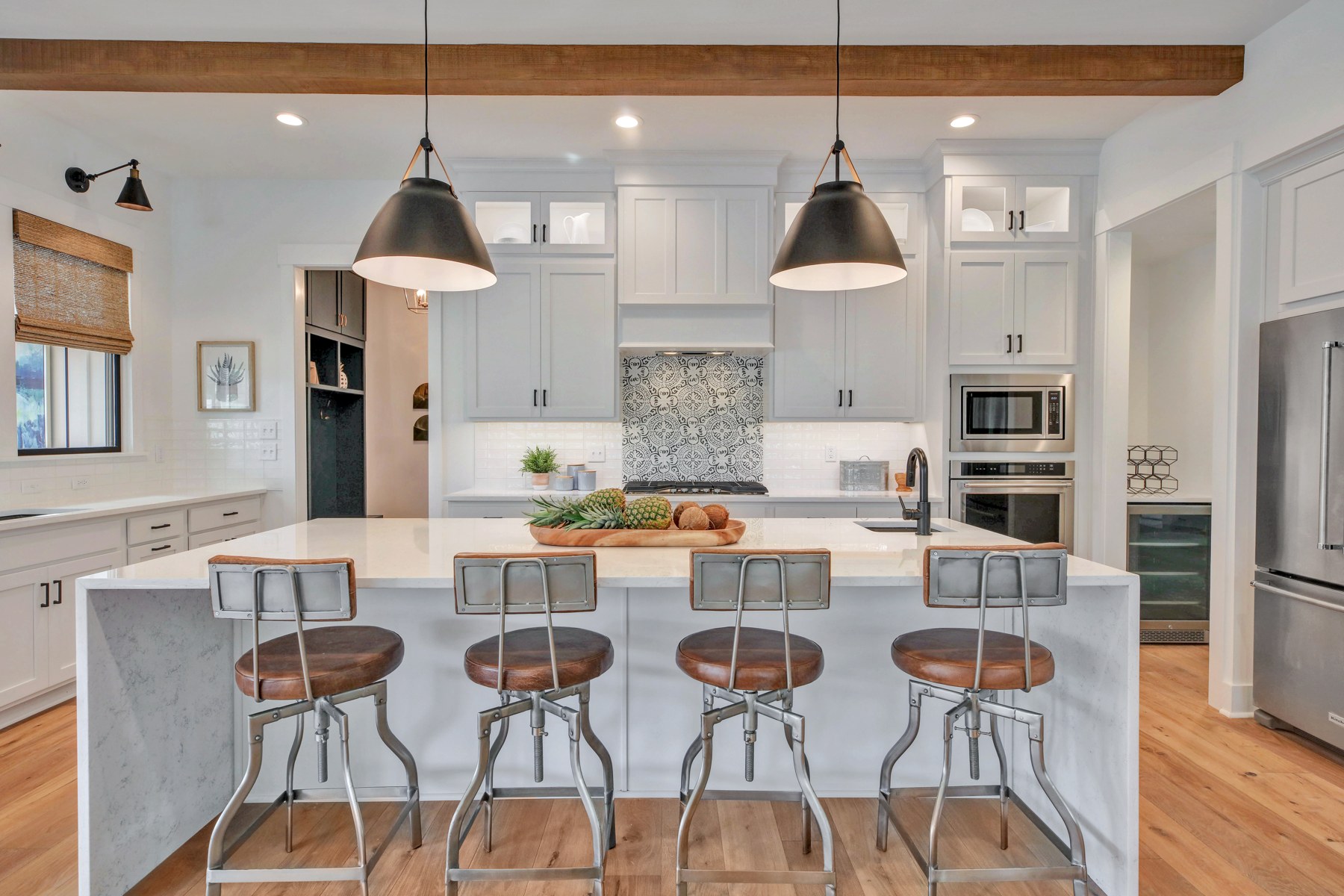 18 Kitchen