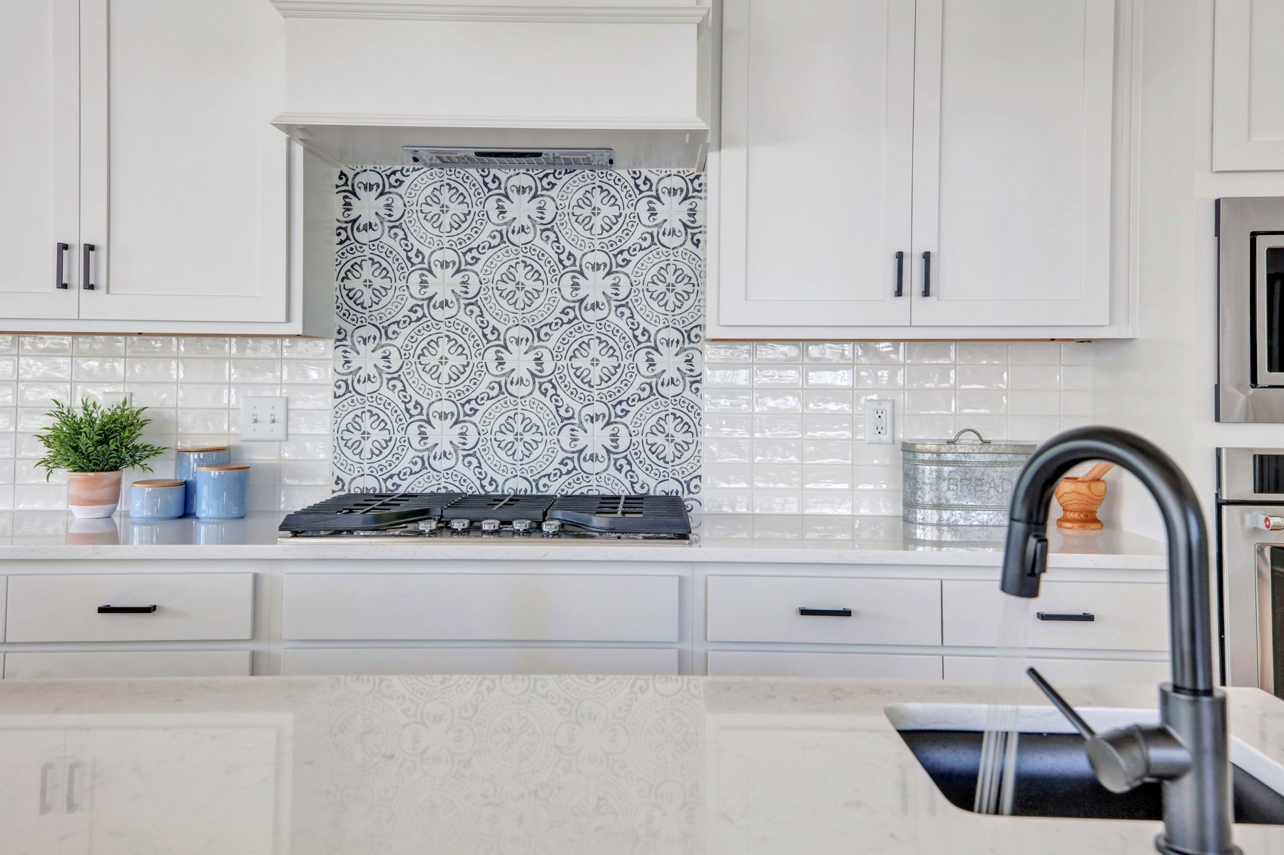 23 Kitchen