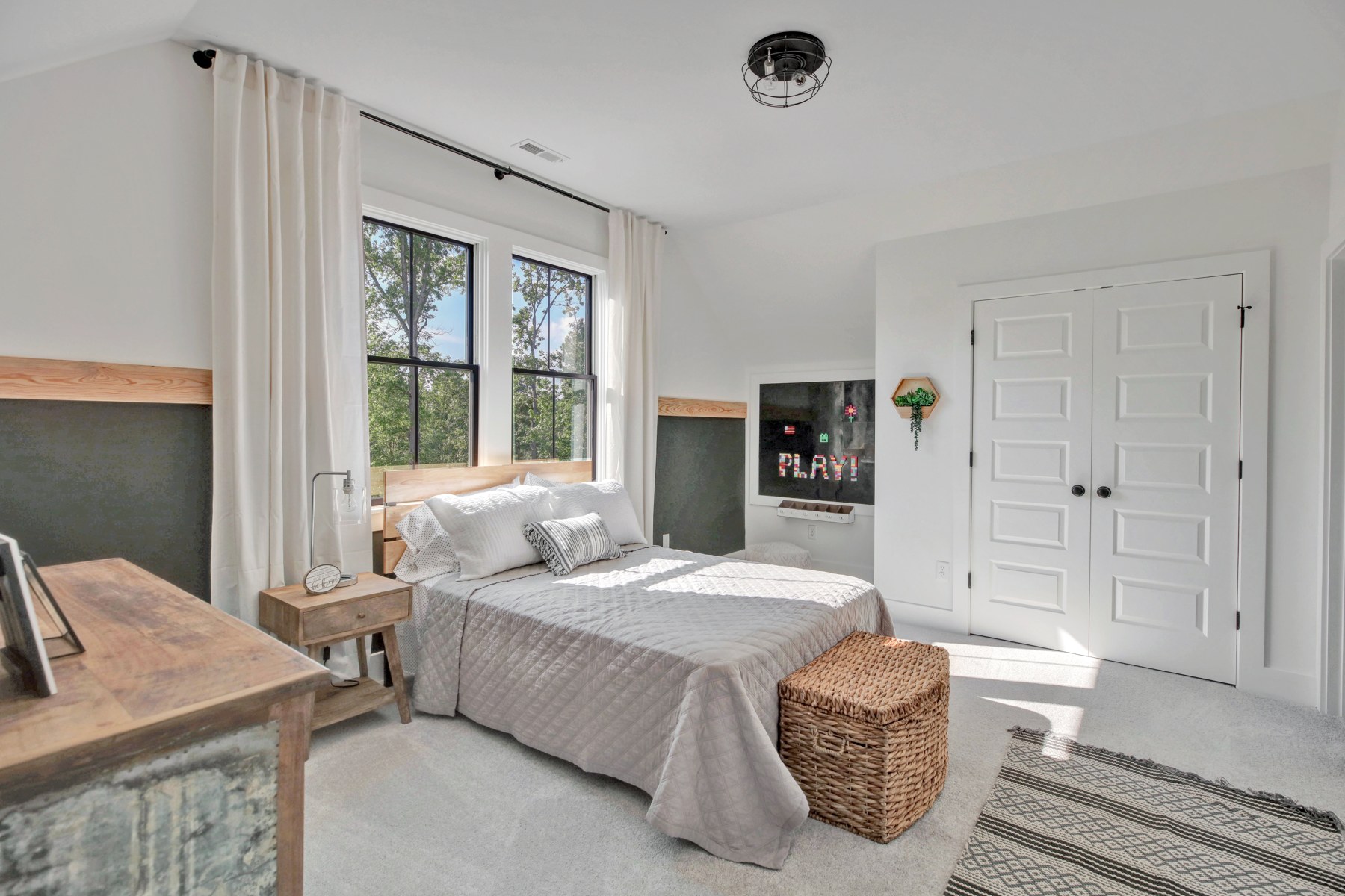 50 Bedroom